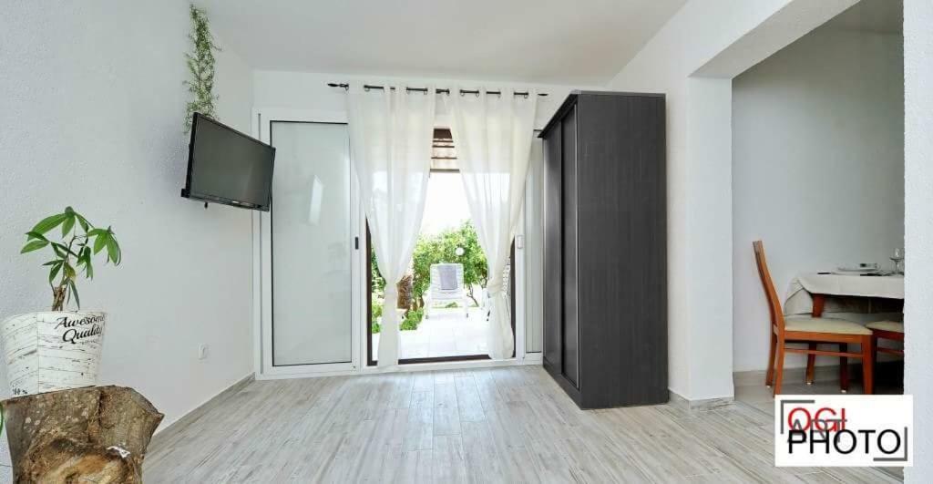 Apartments Marcela สตารีกราด ภายนอก รูปภาพ